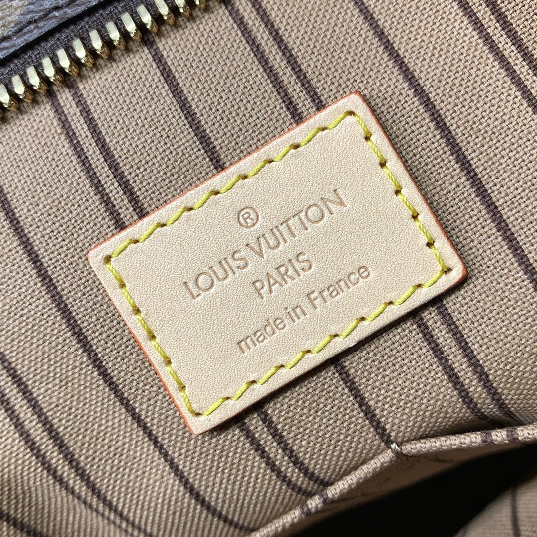 Louis Vuitton women's bags 95