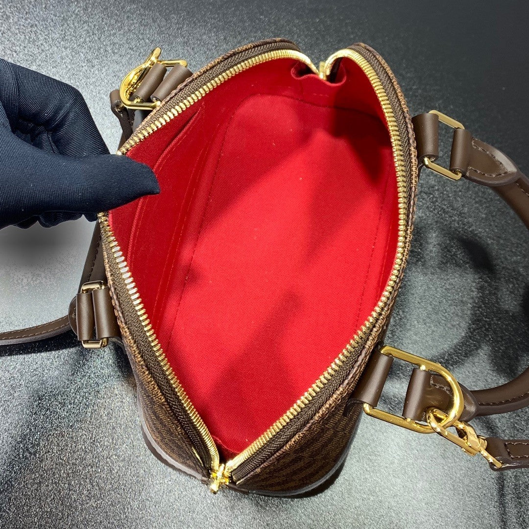 Louis Vuitton women's bags 97