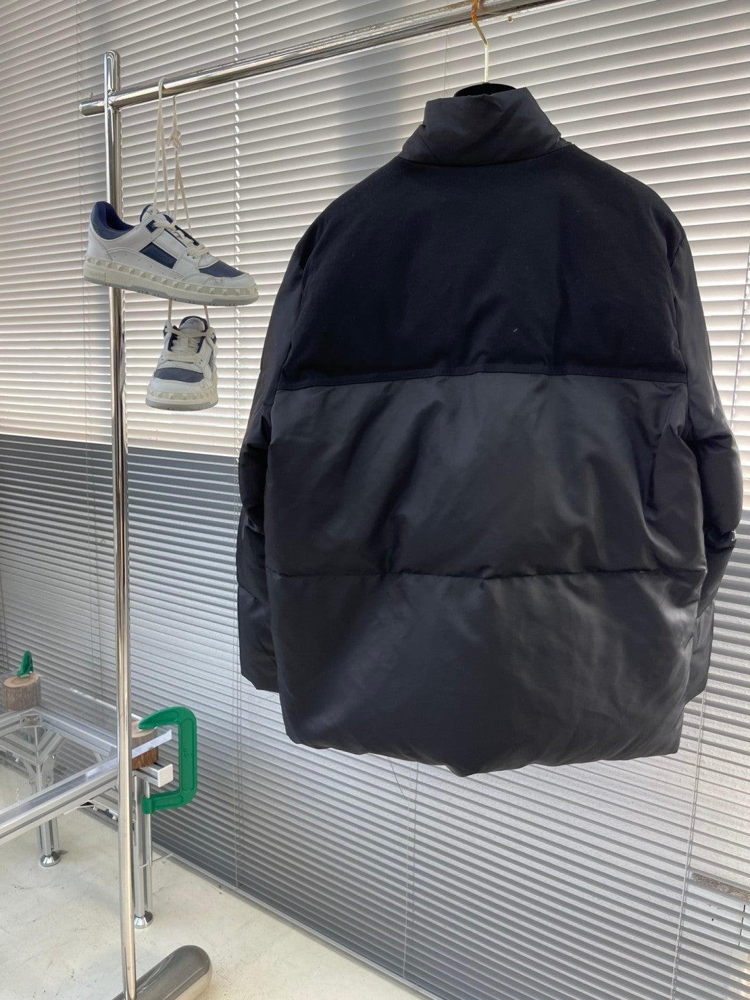 PRADA Re-Nylon Short Down Jacket｜Oversized Fit｜Black (Sizes S–XL)