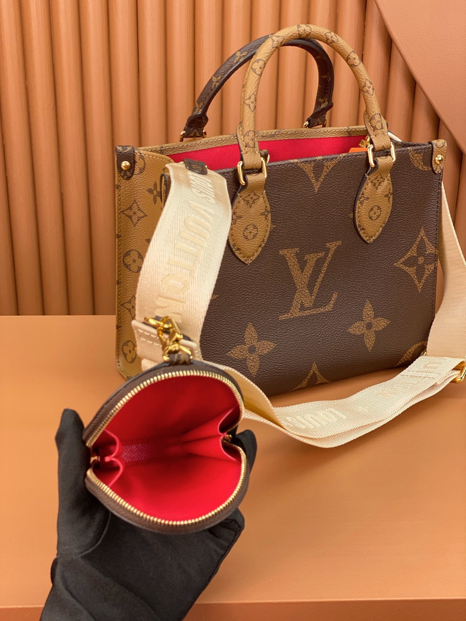 Louis Vuitton women's bags 112