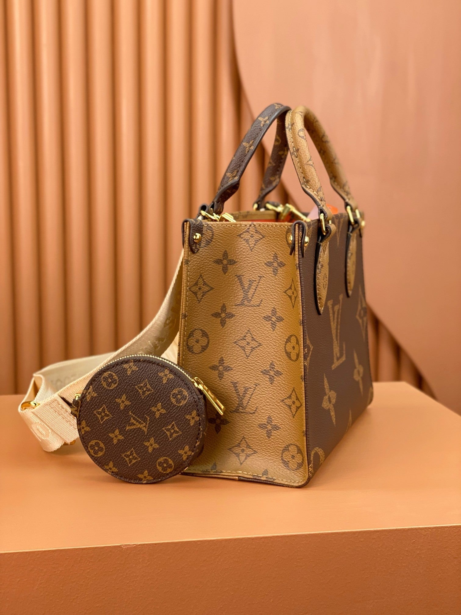 Louis Vuitton women's bags 112