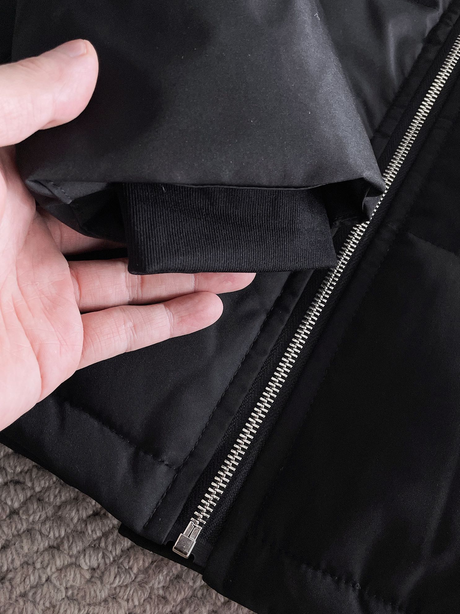 PRADA 2024 FW Premium Goose Down Jacket | Colorblock Design | Unisex | M–3XL