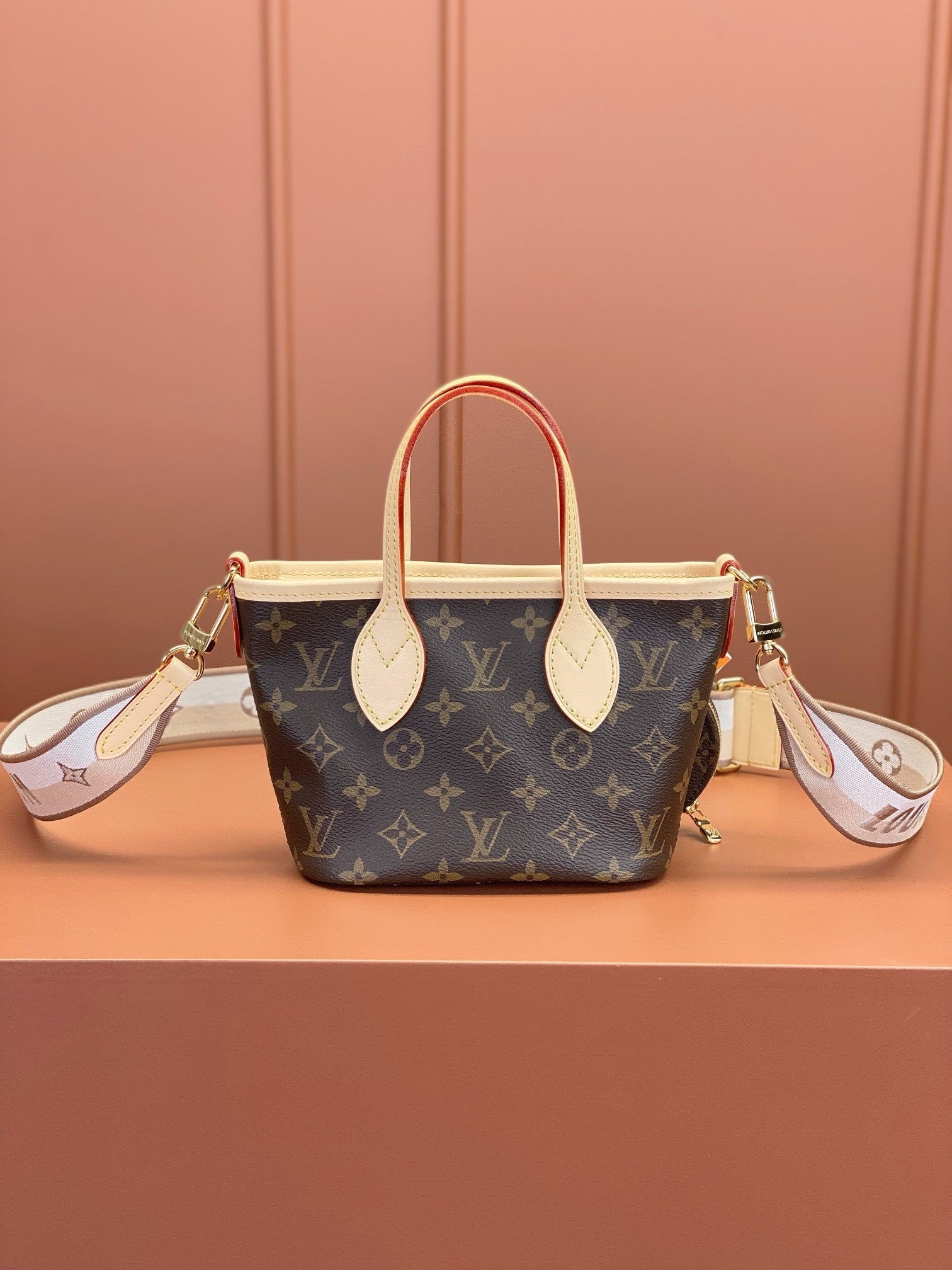 Louis Vuitton women's bags 116
