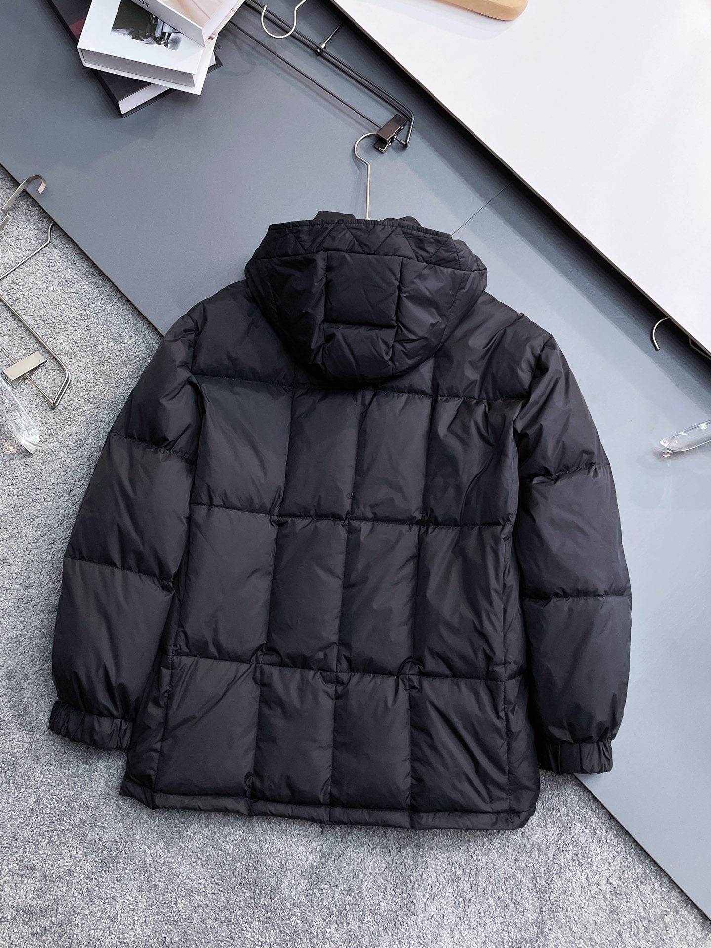 PRADA 2024 FW Premium Goose Down Jacket | Colorblock Design | Unisex | M–3XL