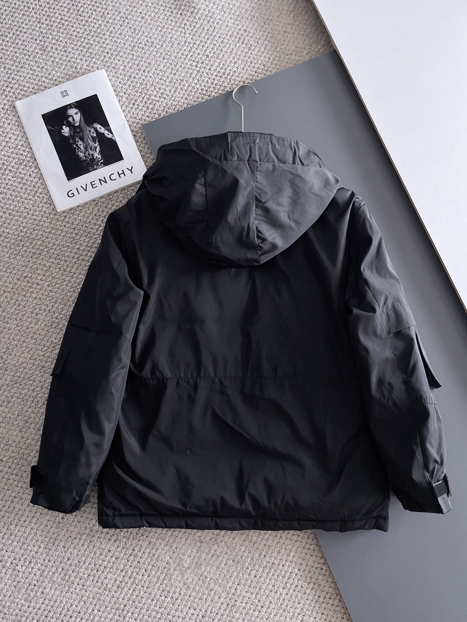 PRADA 2024 FW Premium Goose Down Jacket | Colorblock Design | Unisex | M–3XL