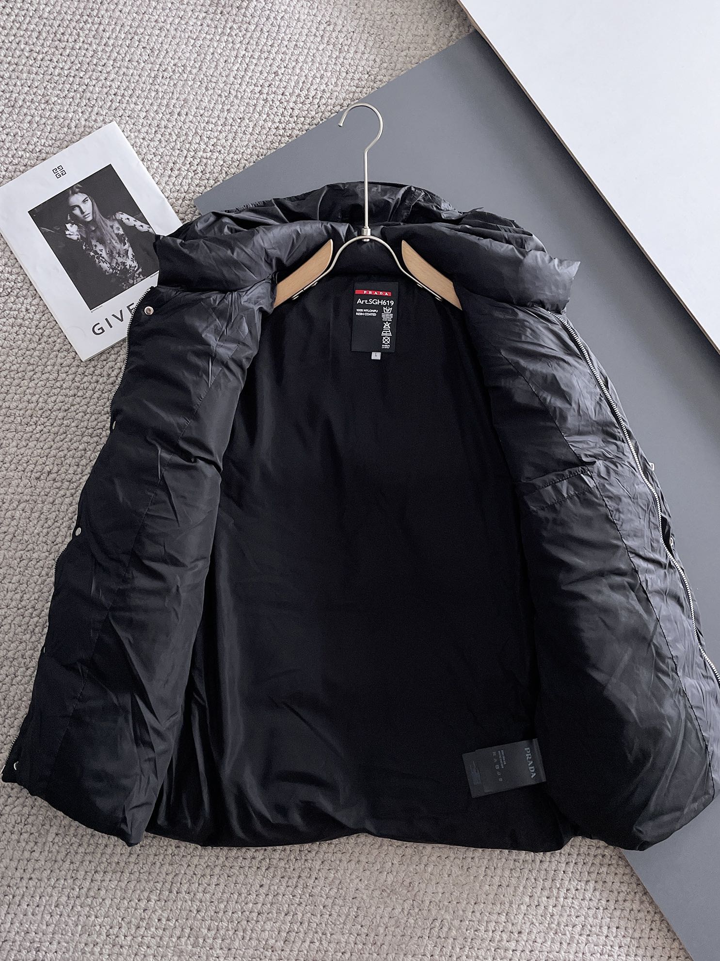 PRADA 2024 FW Premium Goose Down Jacket | Colorblock Design | Unisex | M–3XL