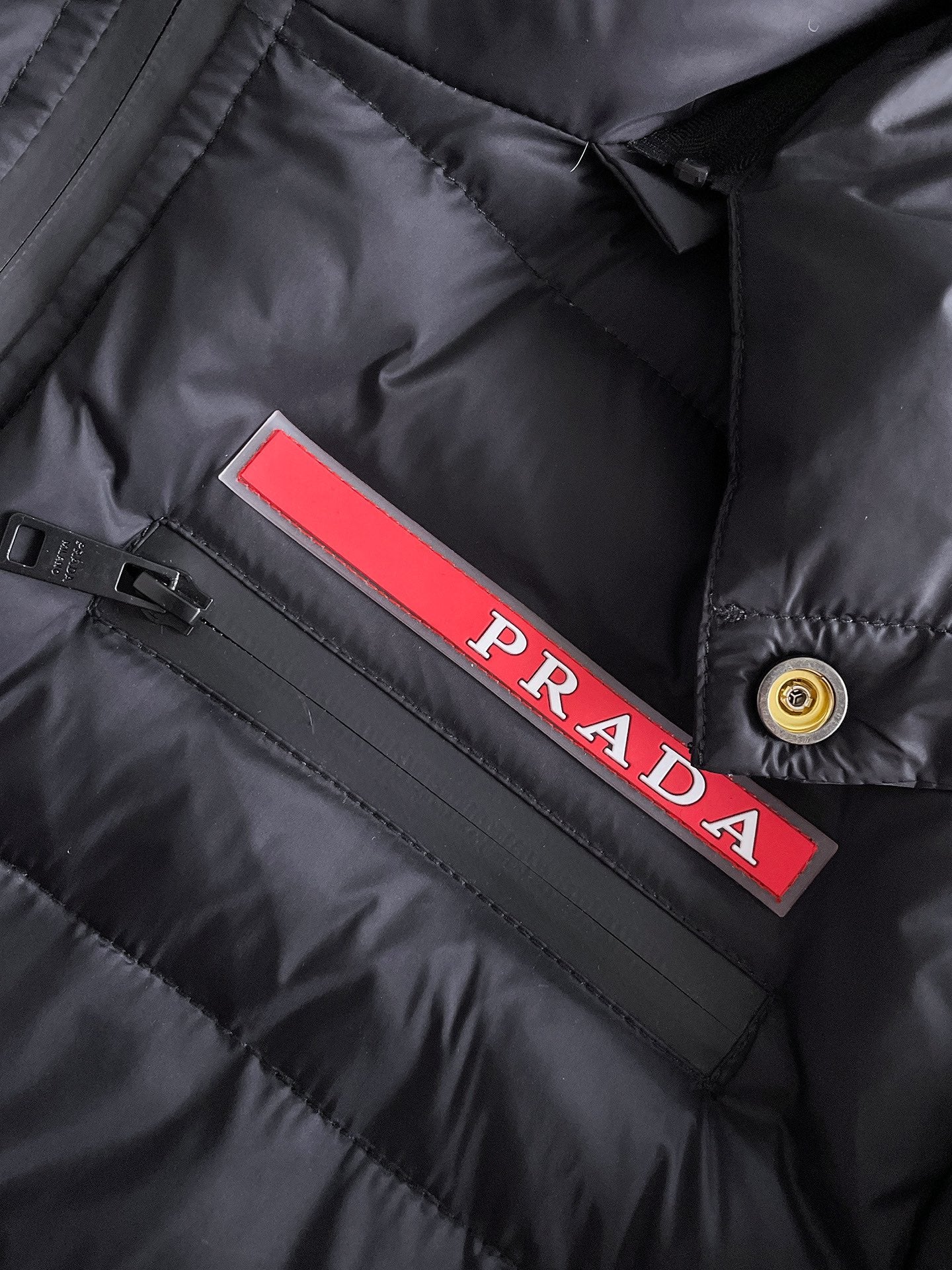 PRADA 2024 FW Premium Goose Down Jacket | Colorblock Design | Unisex | M–3XL