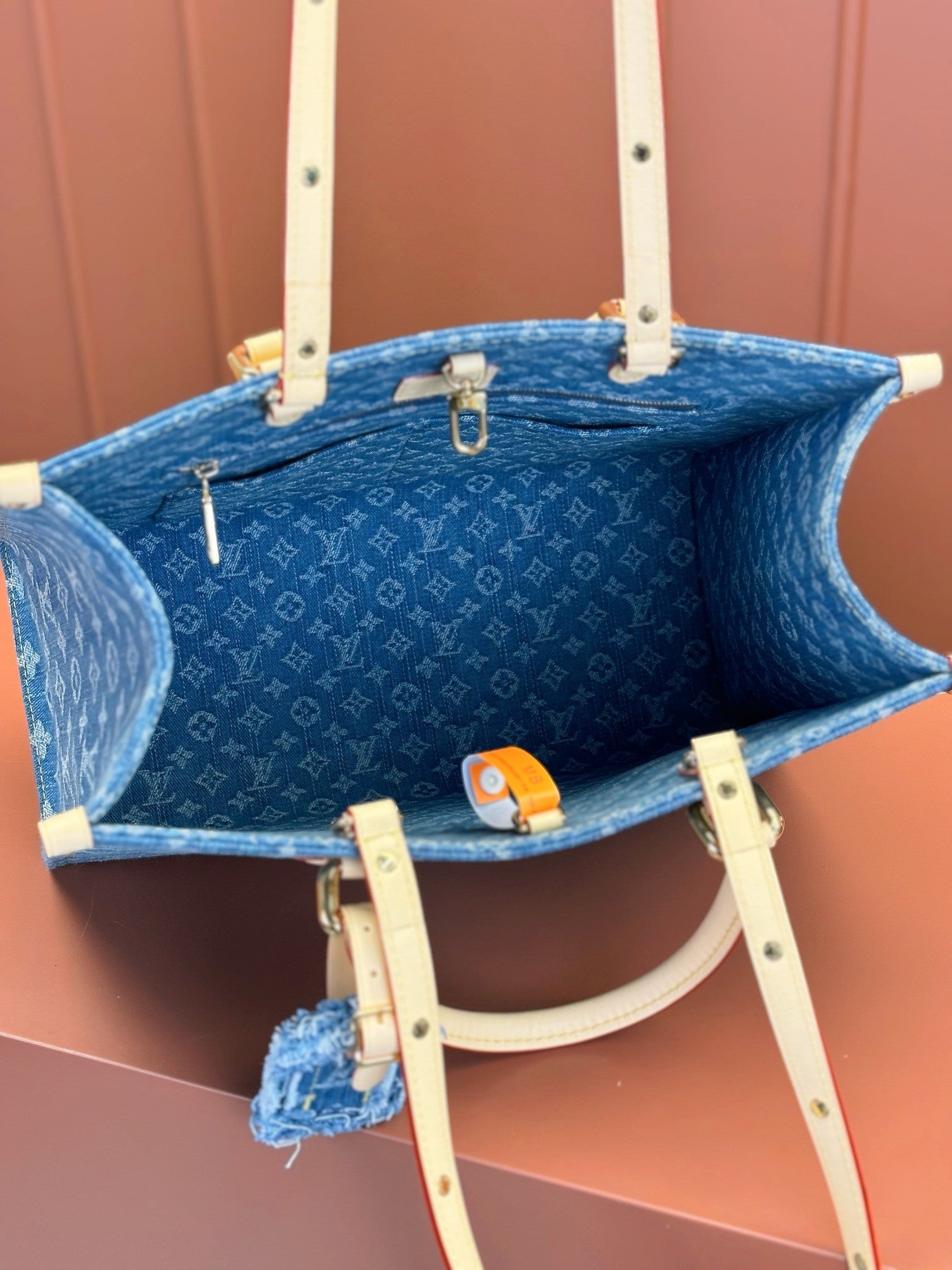 Louis Vuitton women's bags 125