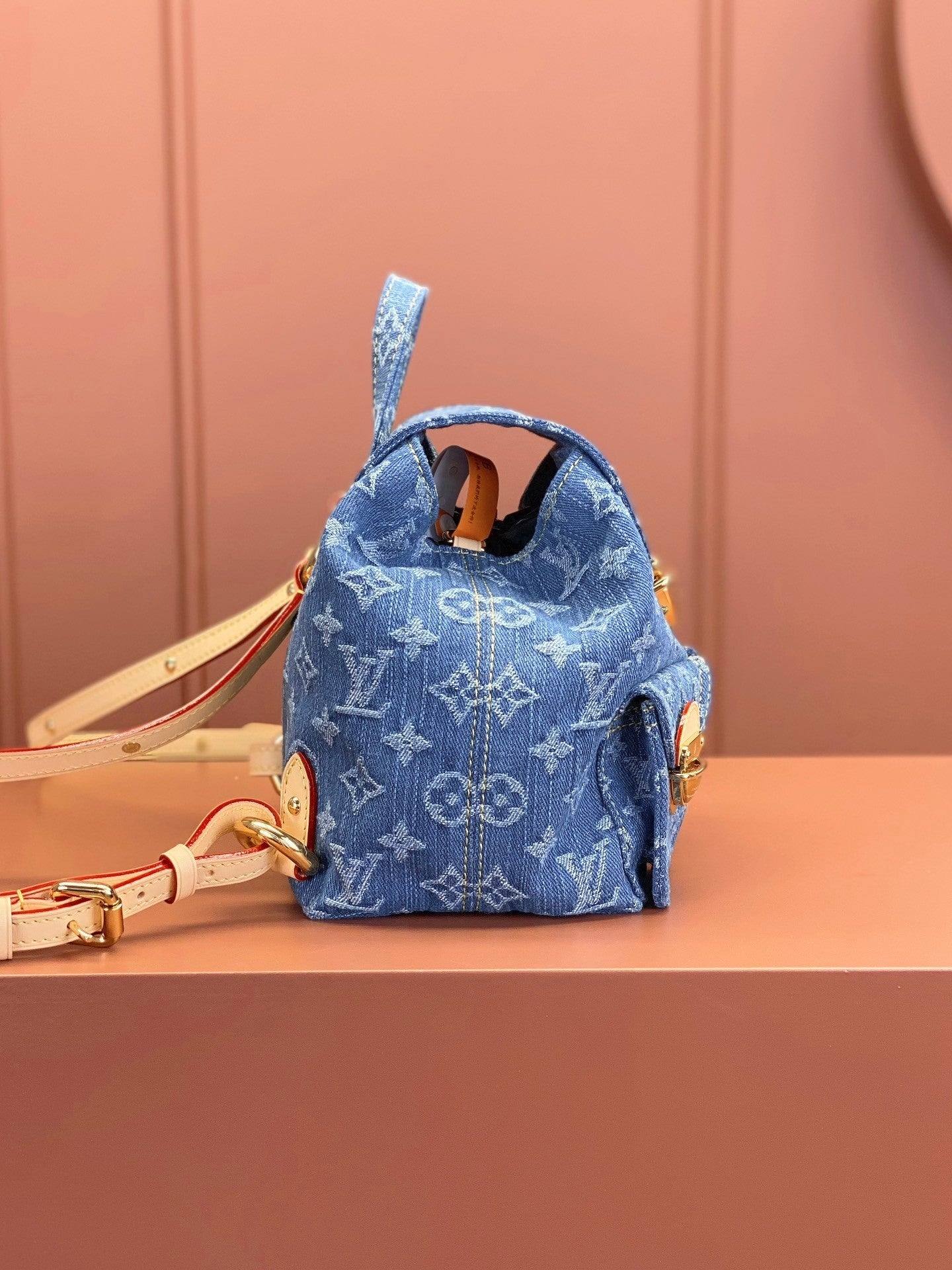 Louis Vuitton women's bags 128