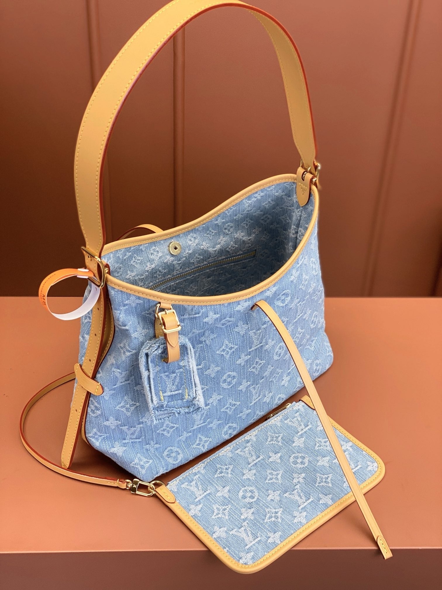 Louis Vuitton women's bags 130