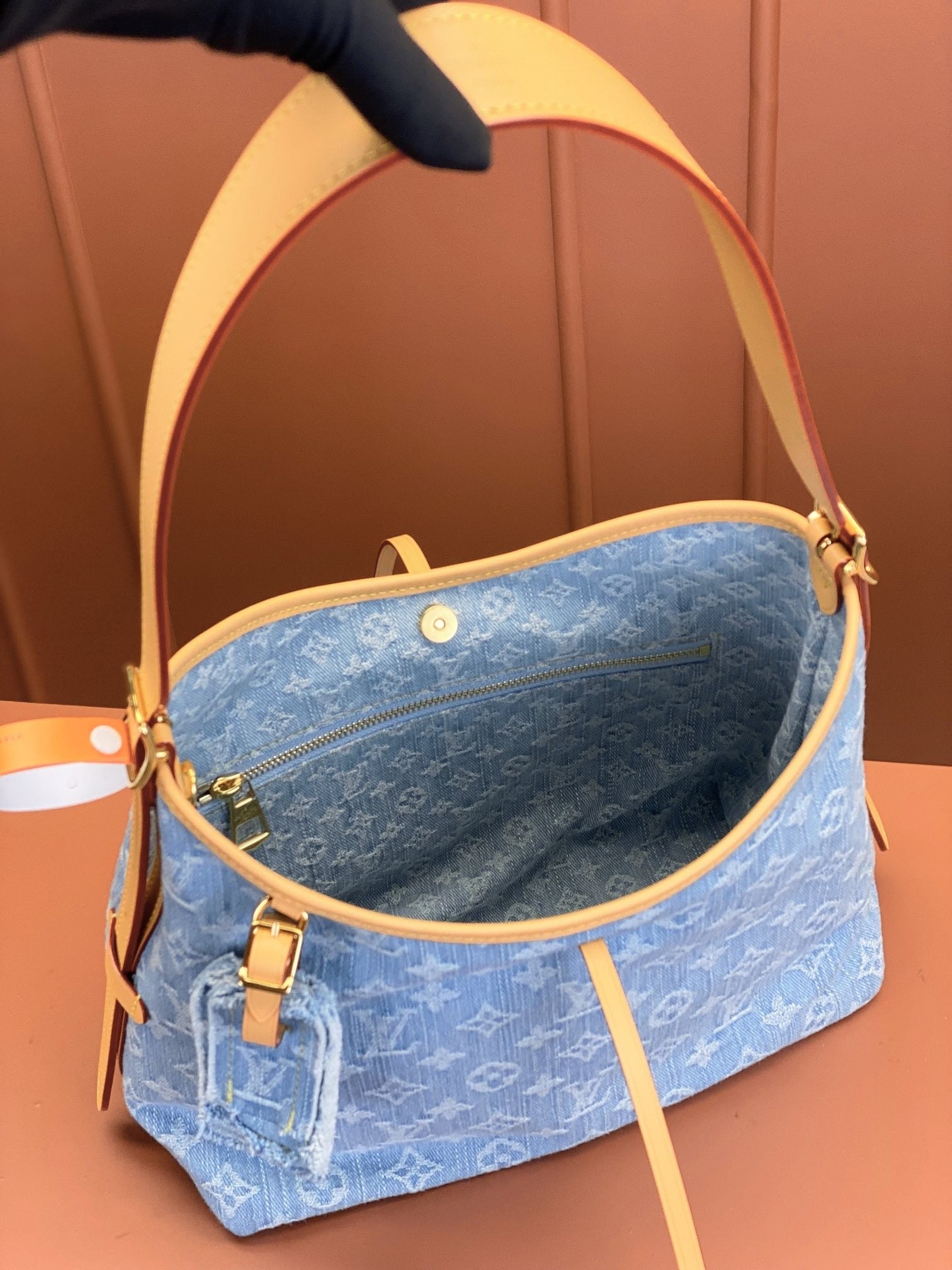Louis Vuitton women's bags 130