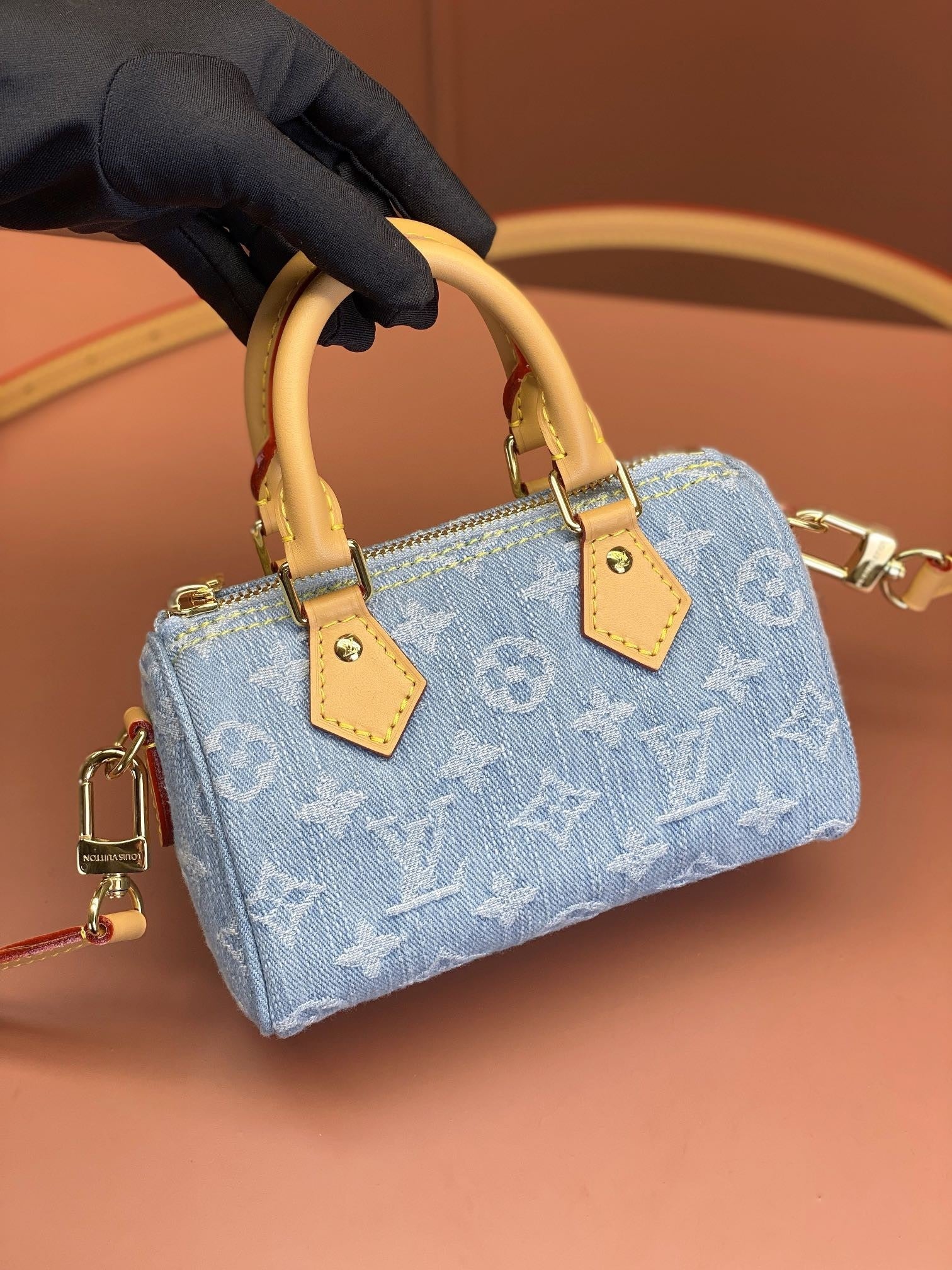 Louis Vuitton women's bags 132