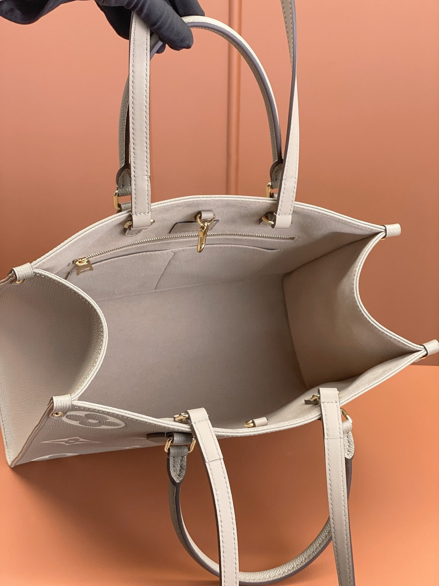 Louis Vuitton women's bags 133
