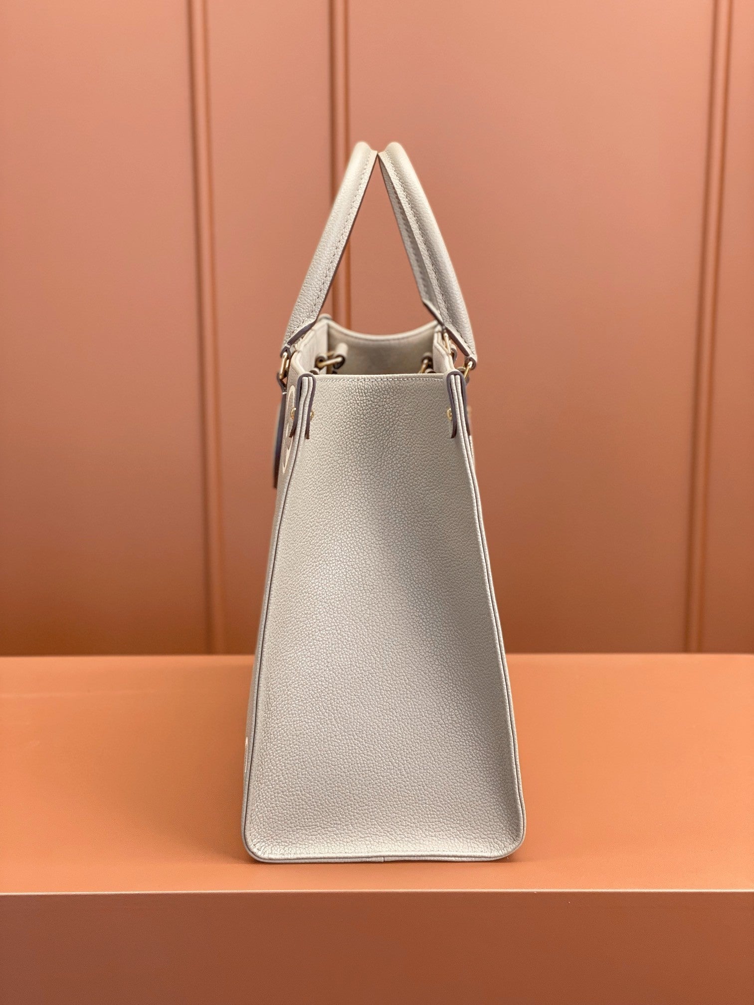 Louis Vuitton women's bags 133