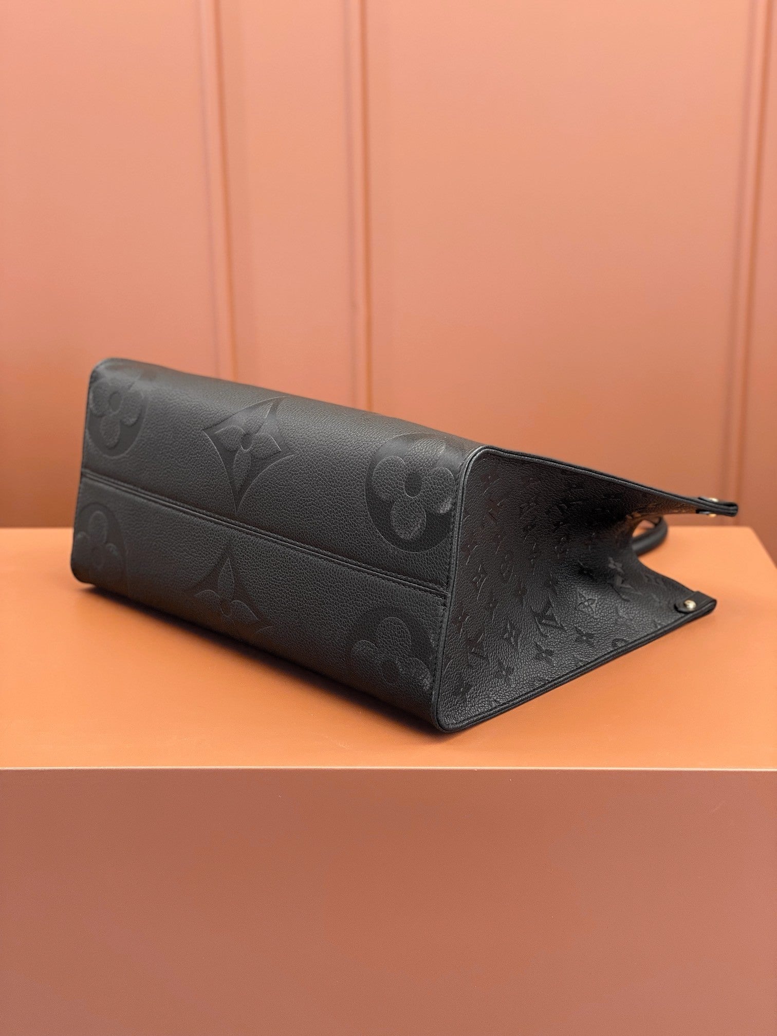 Louis Vuitton women's bags 135