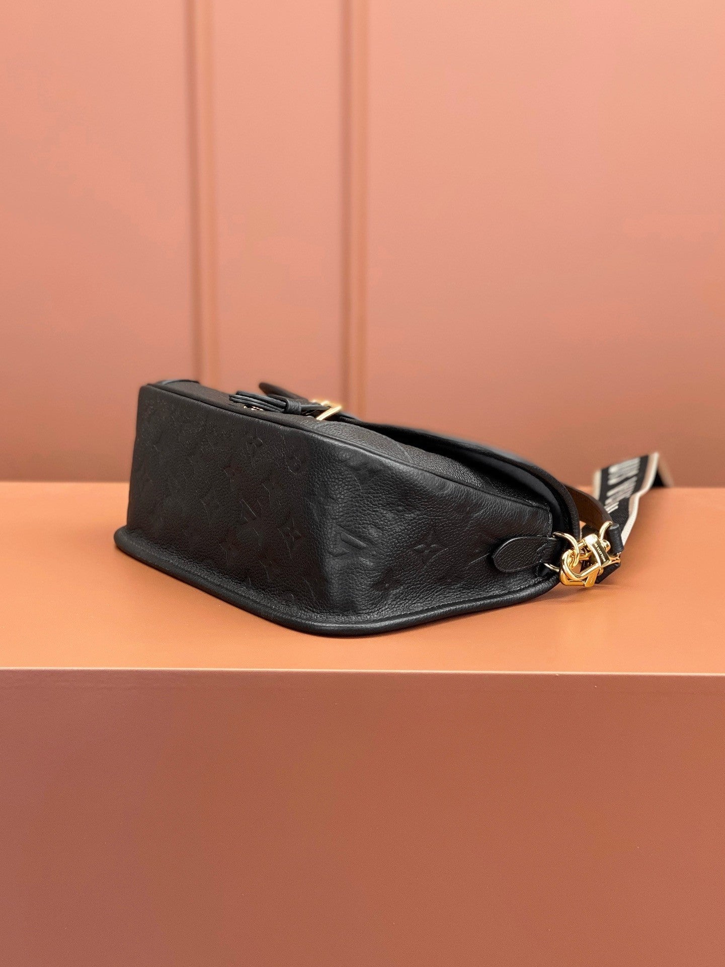 Louis Vuitton women's bags 139