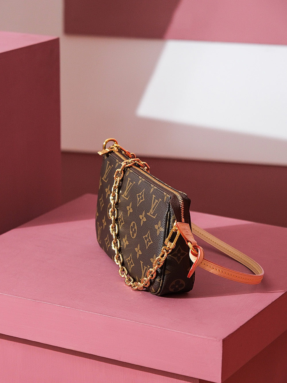 Louis Vuitton women's bags 142
