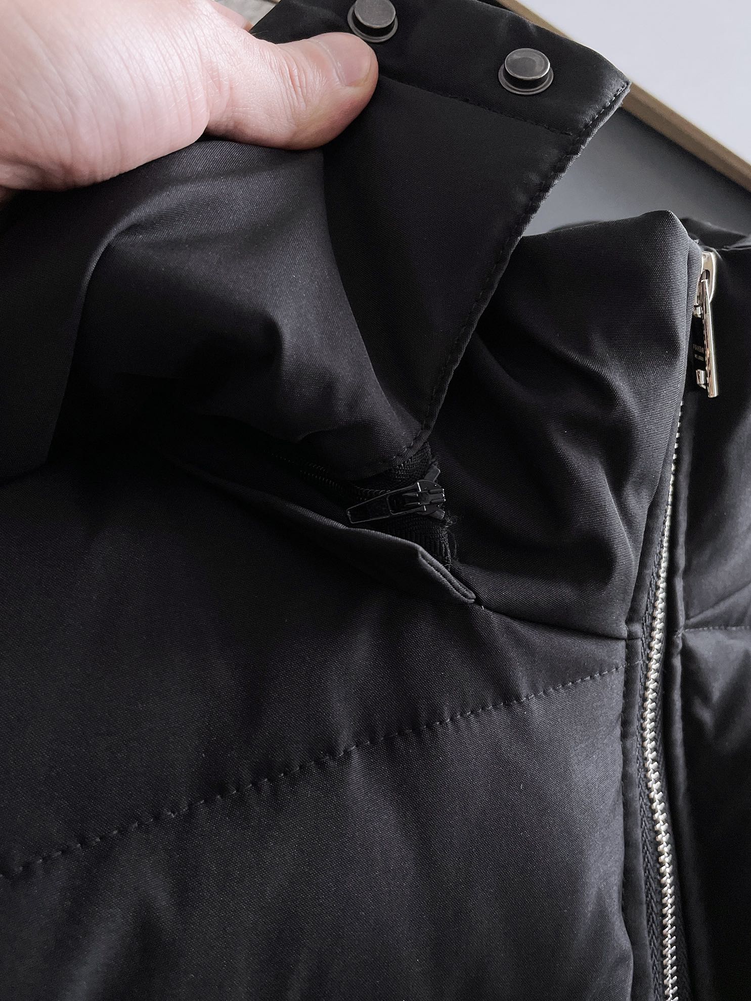 PRADA 2024 FW Premium Goose Down Jacket | Colorblock Design | Unisex | M–3XL