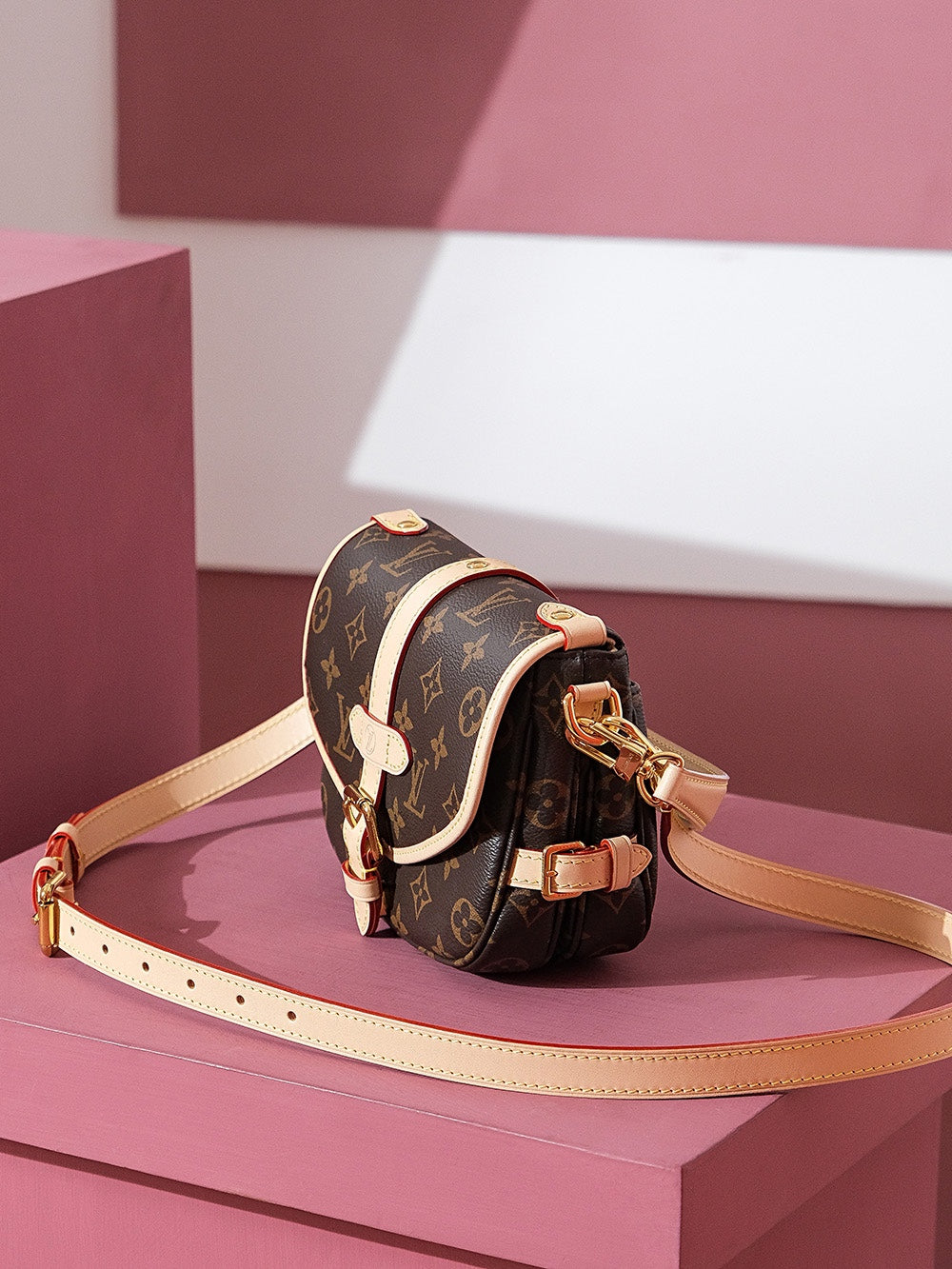 Louis Vuitton women's bags 143