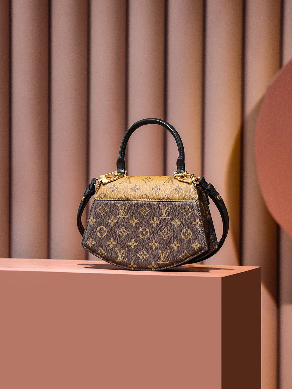 Louis Vuitton women's bags 148