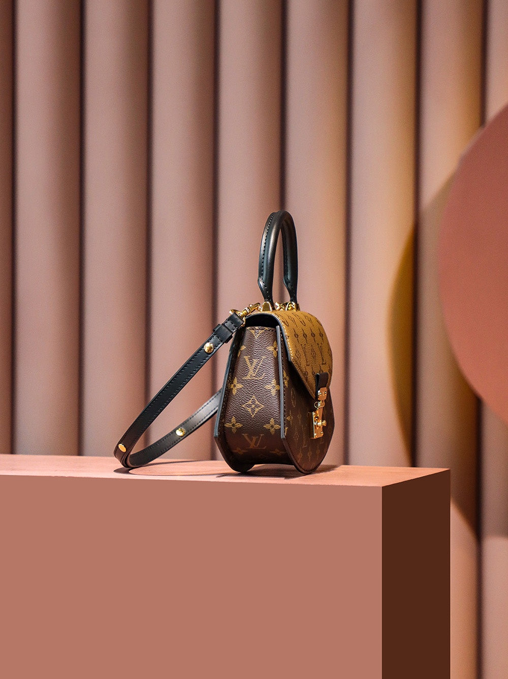 Louis Vuitton women's bags 148