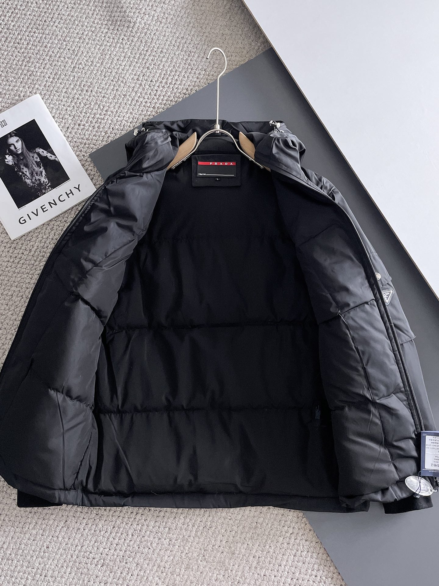PRADA 2024 FW Premium Goose Down Jacket | Colorblock Design | Unisex | M–3XL