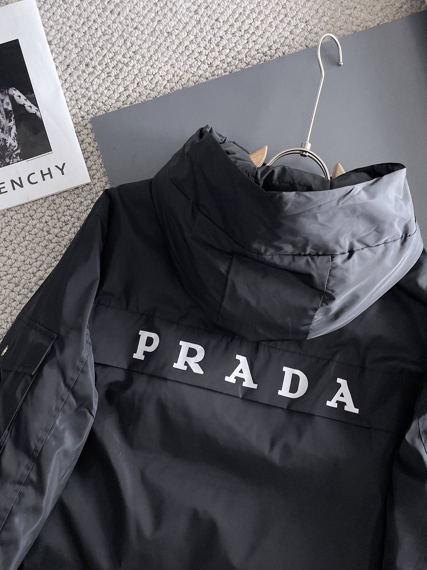PRADA 2024 FW Premium Goose Down Jacket | Colorblock Design | Unisex | M–3XL