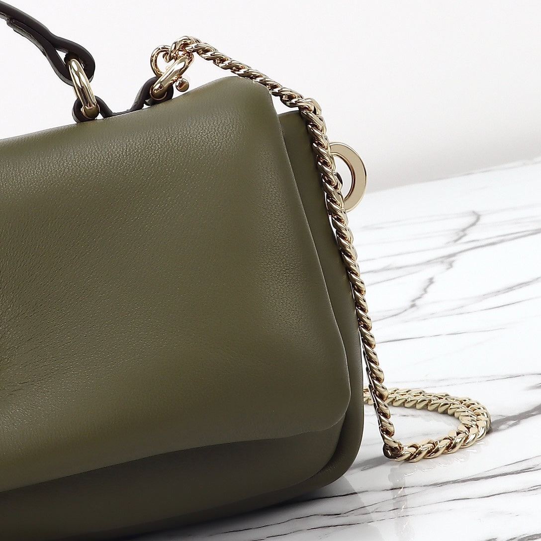 GUCCI women's bags 06