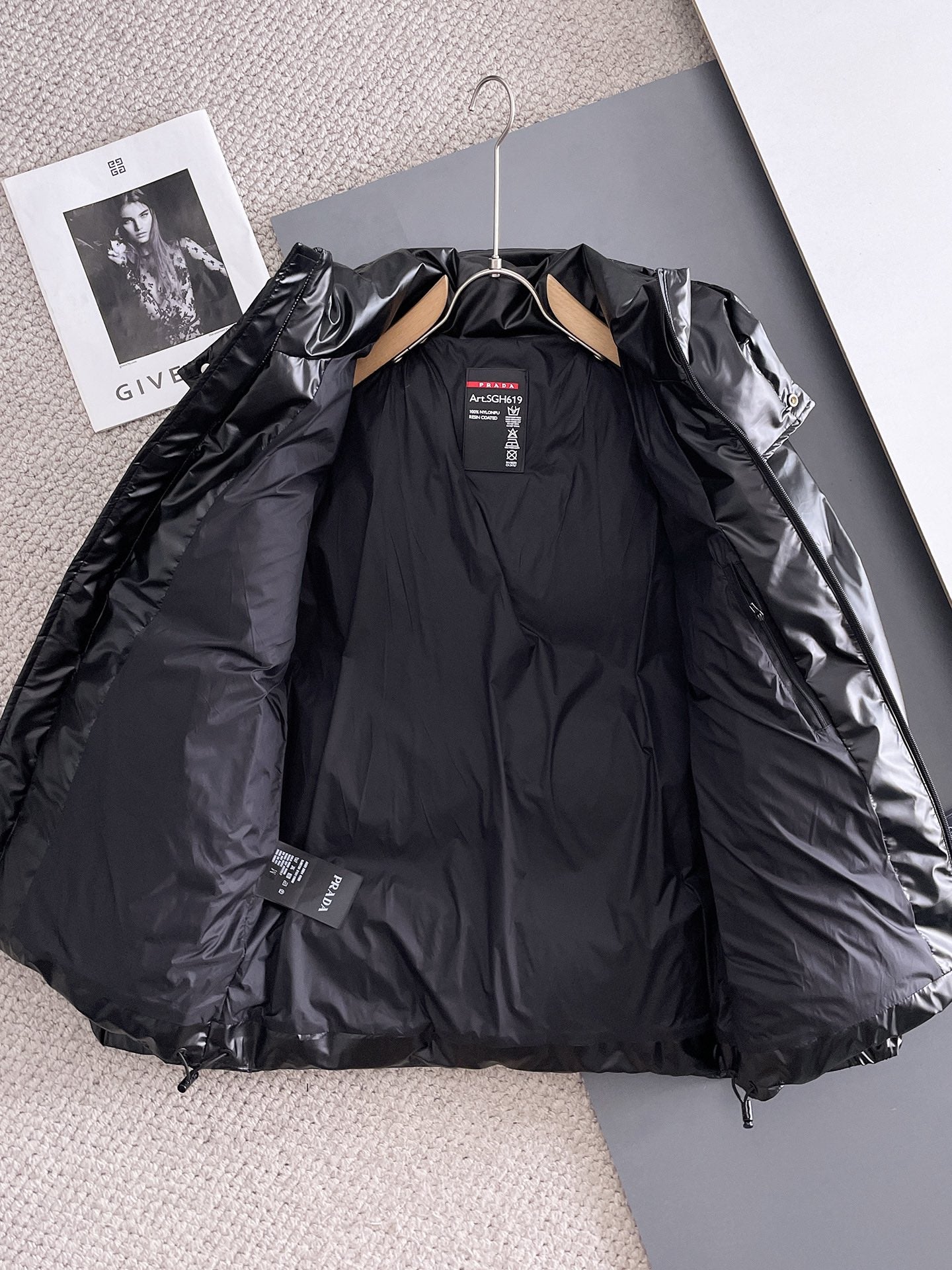 PRADA 2024 FW Premium Goose Down Jacket | Colorblock Design | Unisex | M–3XL