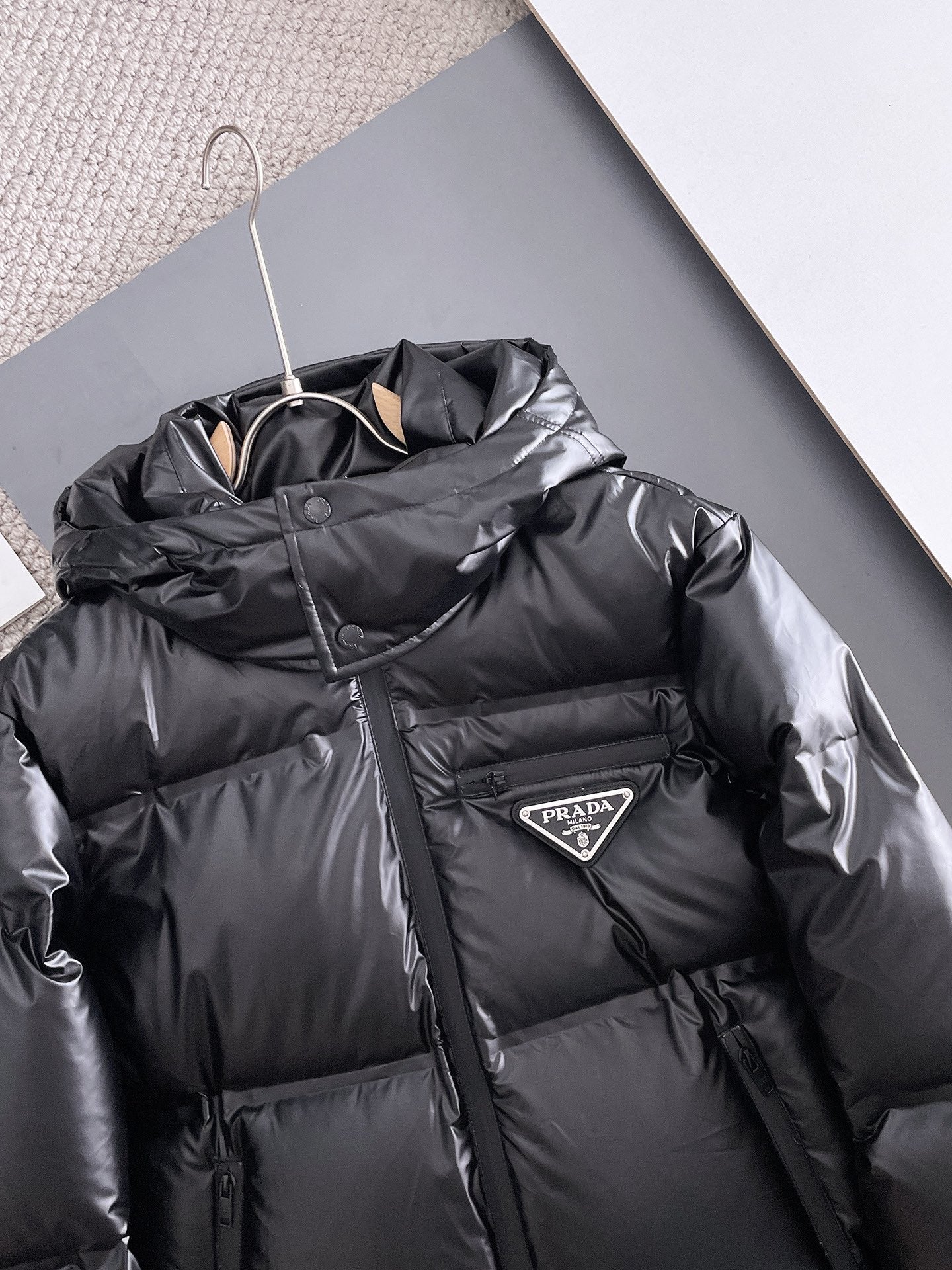 PRADA 2024 FW Premium Goose Down Jacket | Colorblock Design | Unisex | M–3XL
