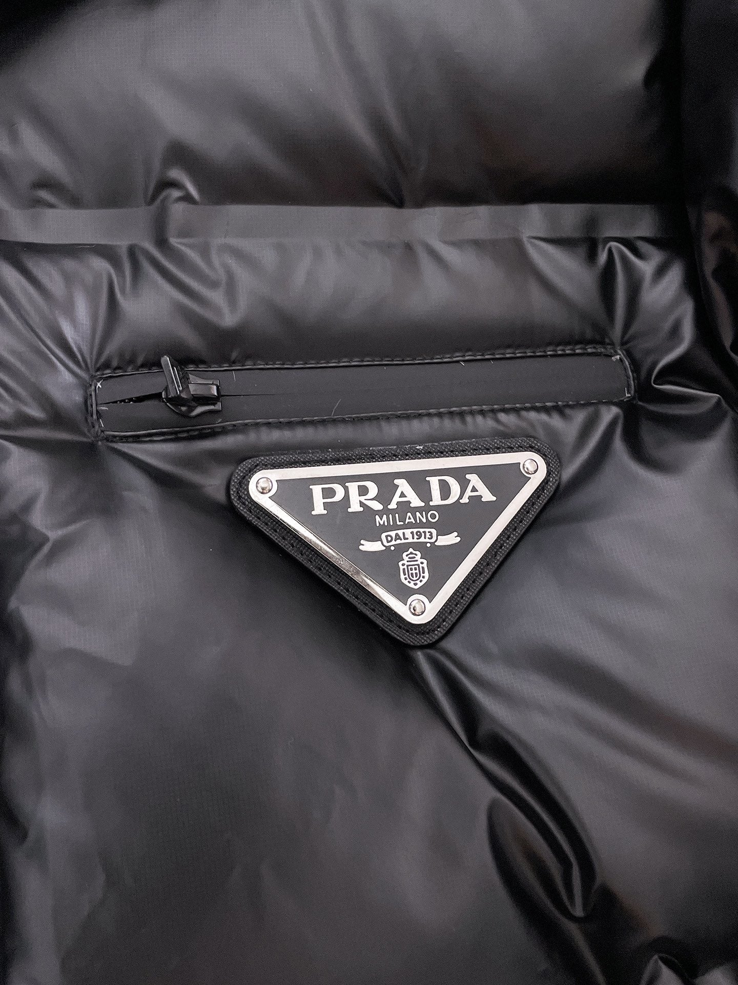 PRADA 2024 FW Premium Goose Down Jacket | Colorblock Design | Unisex | M–3XL
