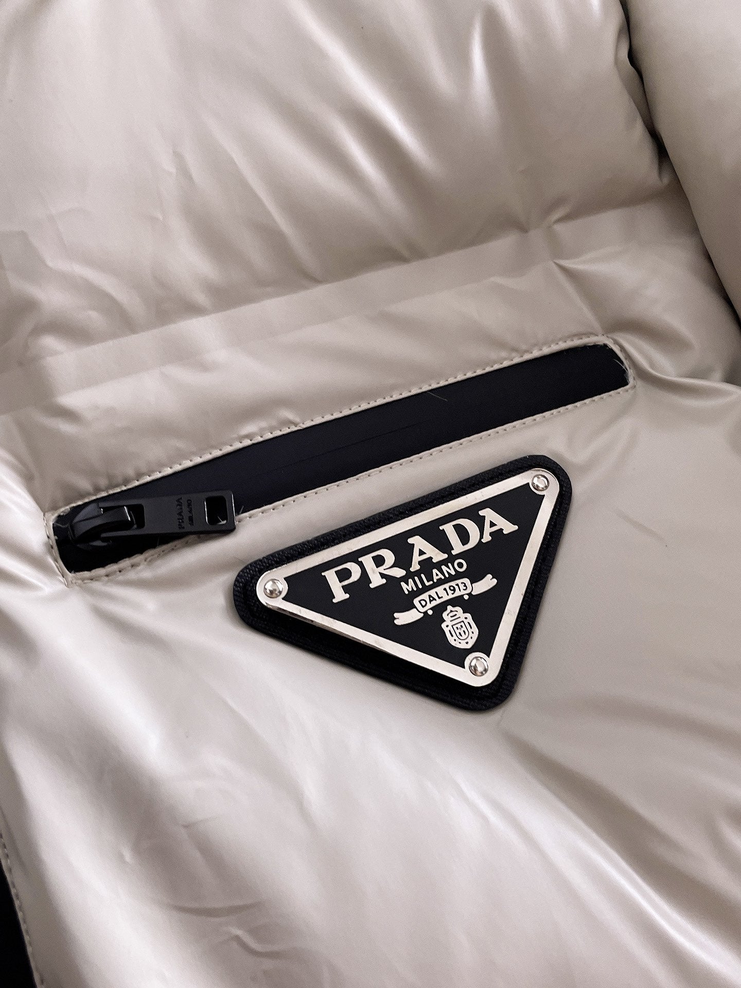 PRADA 2024 FW Premium Goose Down Jacket | Colorblock Design | Unisex | M–3XL