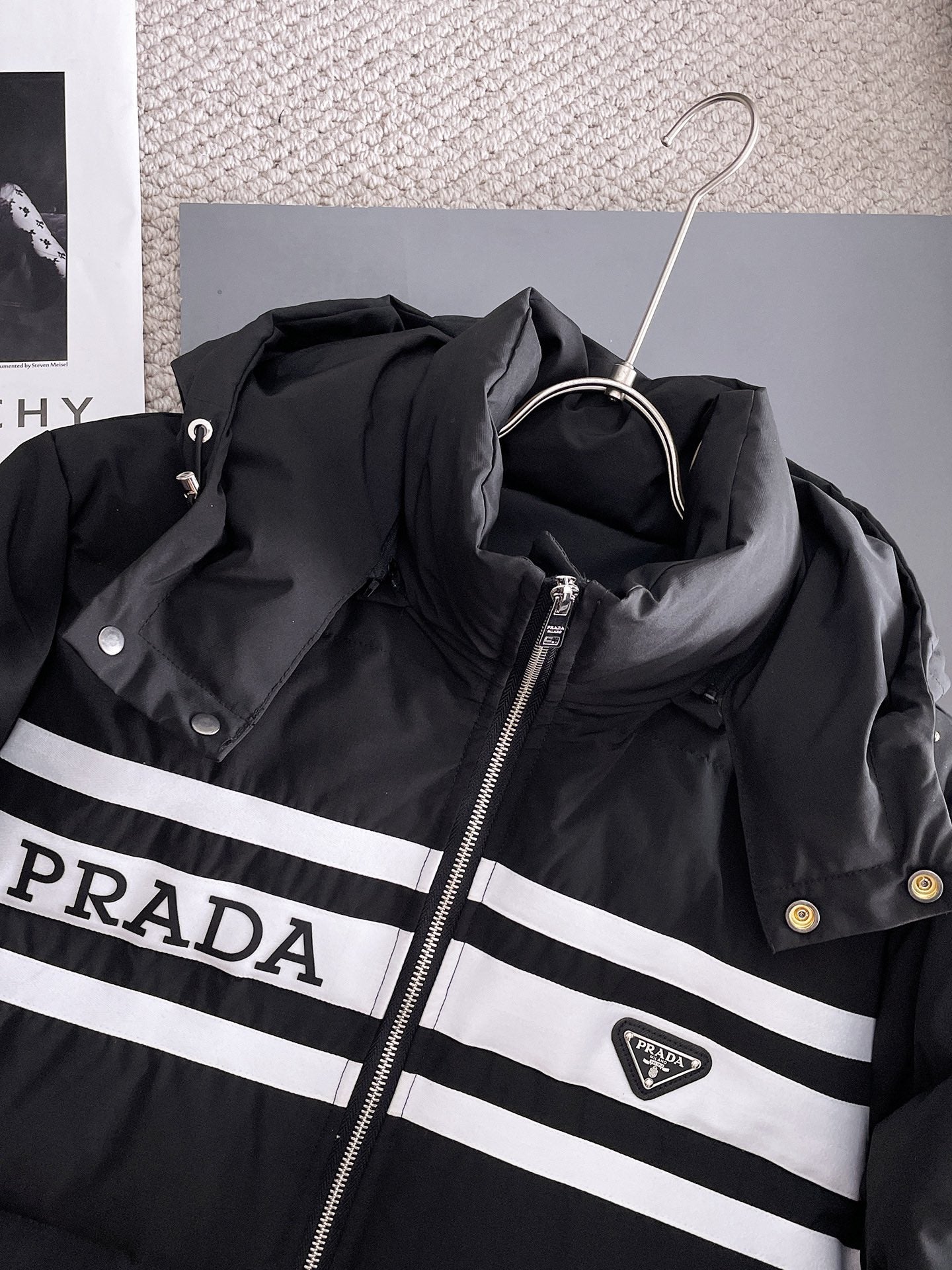 PRADA 2024 FW Premium Goose Down Jacket | Colorblock Design | Unisex | M–3XL
