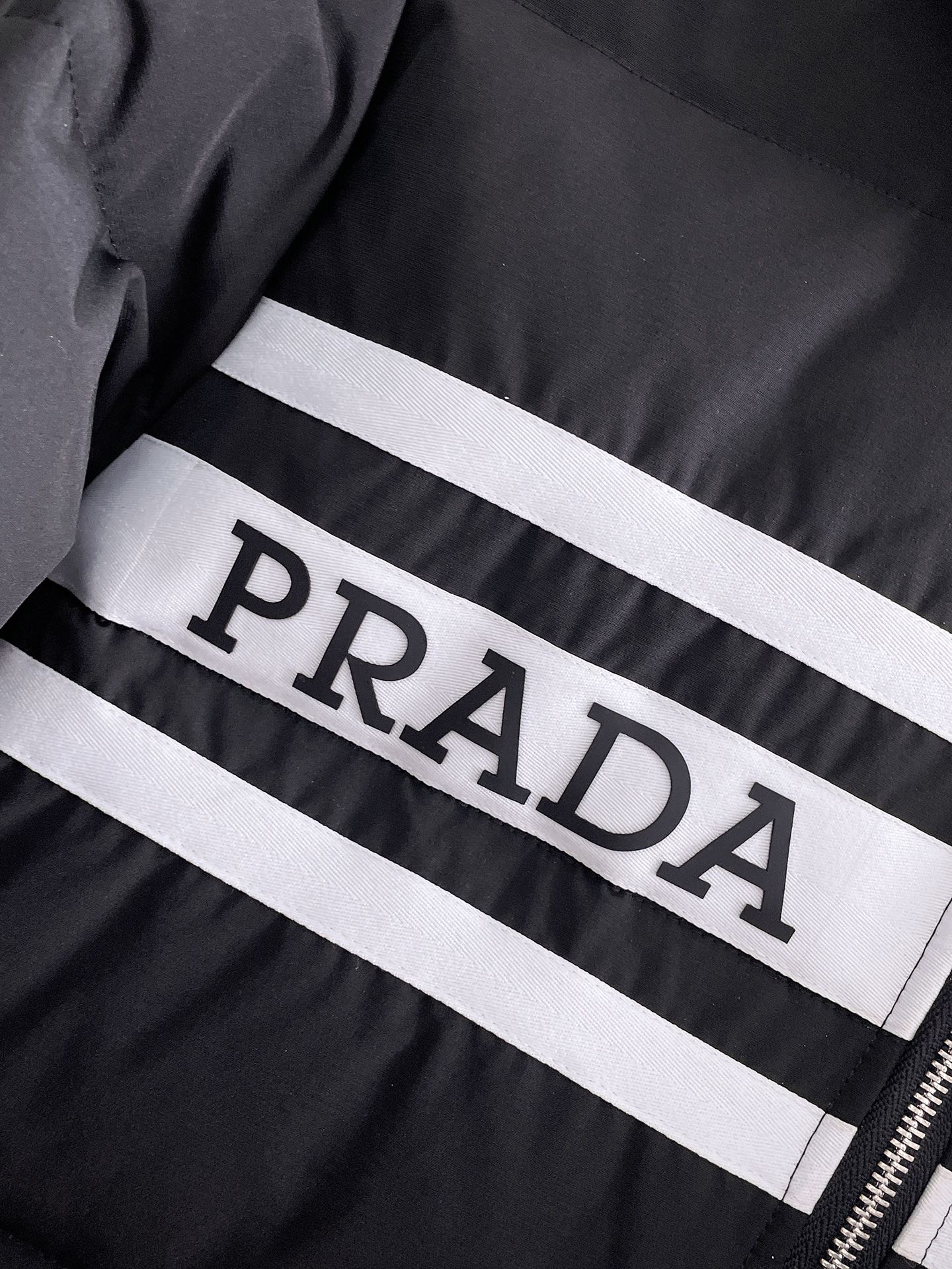 PRADA 2024 FW Premium Goose Down Jacket | Colorblock Design | Unisex | M–3XL