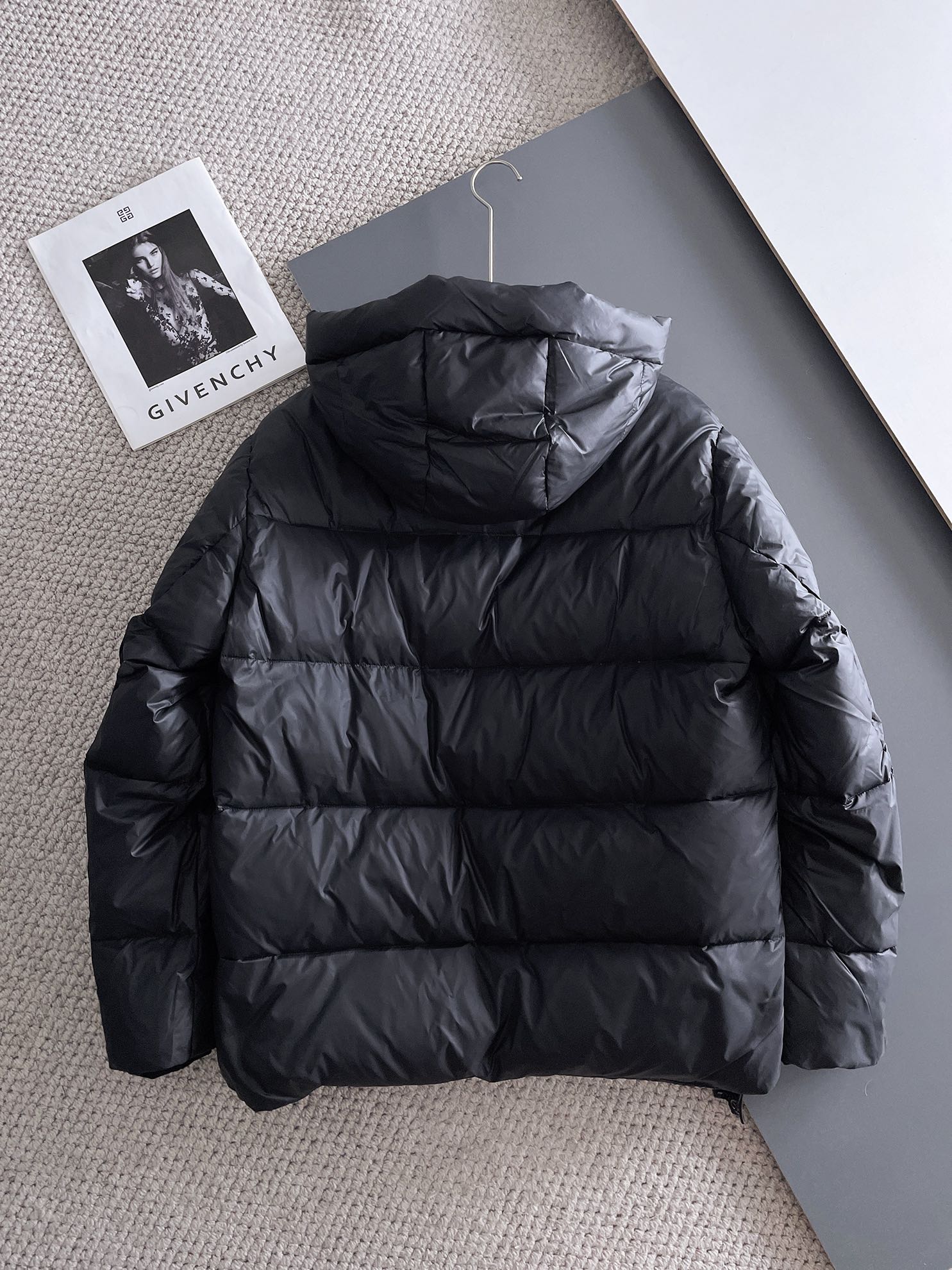 PRADA 2024 FW Premium Goose Down Jacket | Colorblock Design | Unisex | M–3XL
