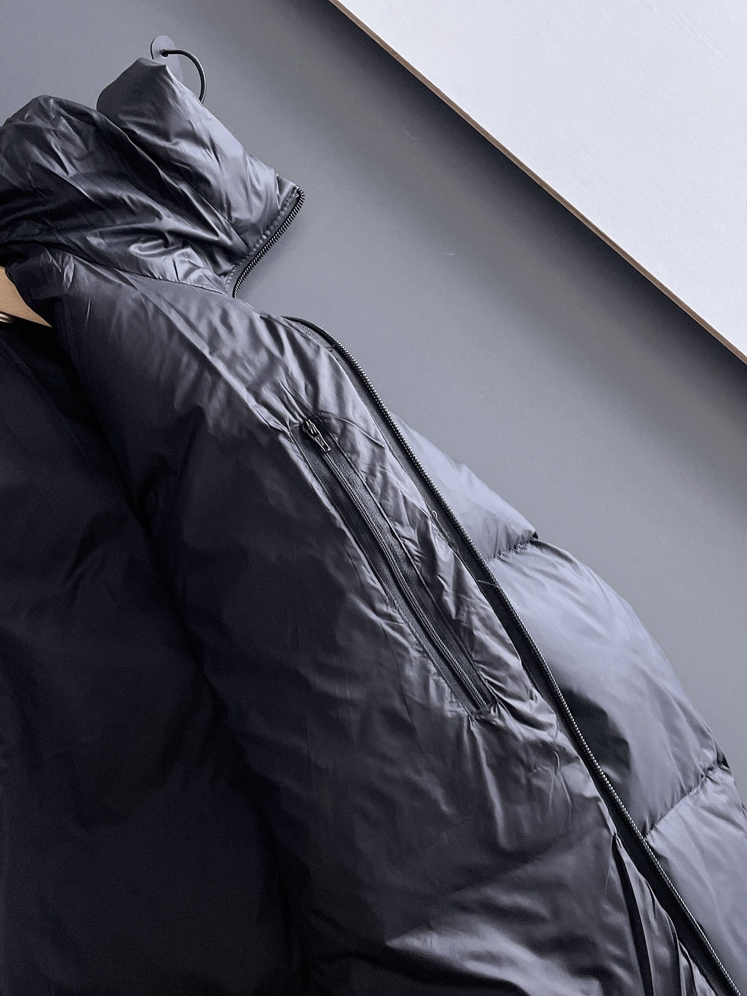 PRADA 2024 FW Premium Goose Down Jacket | Colorblock Design | Unisex | M–3XL