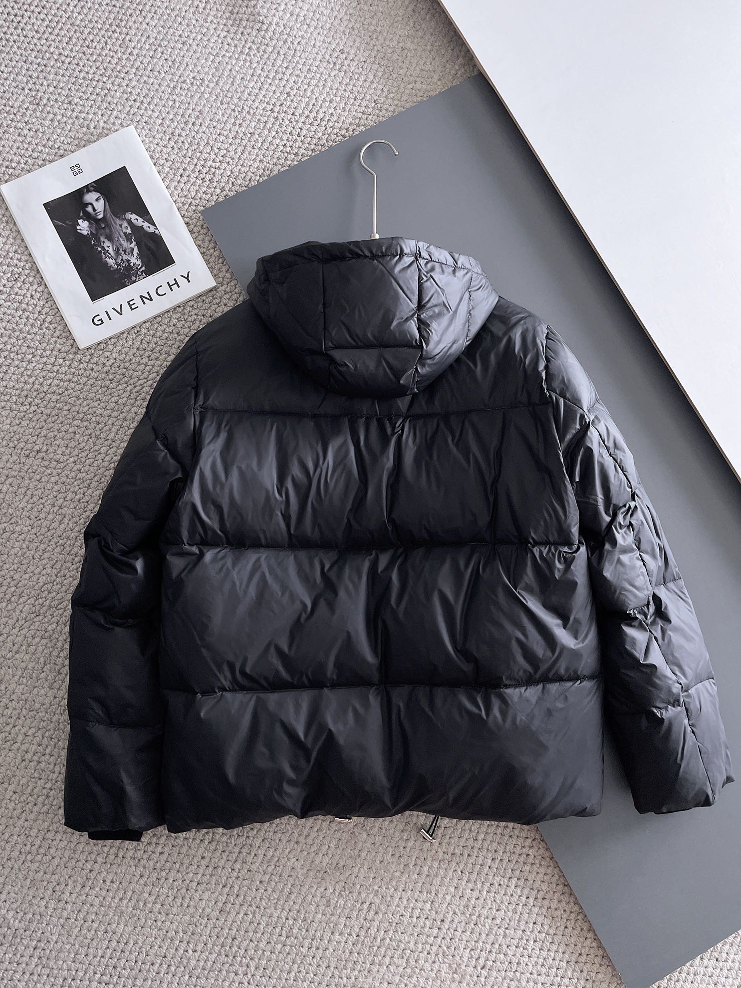 PRADA 2024 FW Premium Goose Down Jacket | Colorblock Design | Unisex | M–3XL