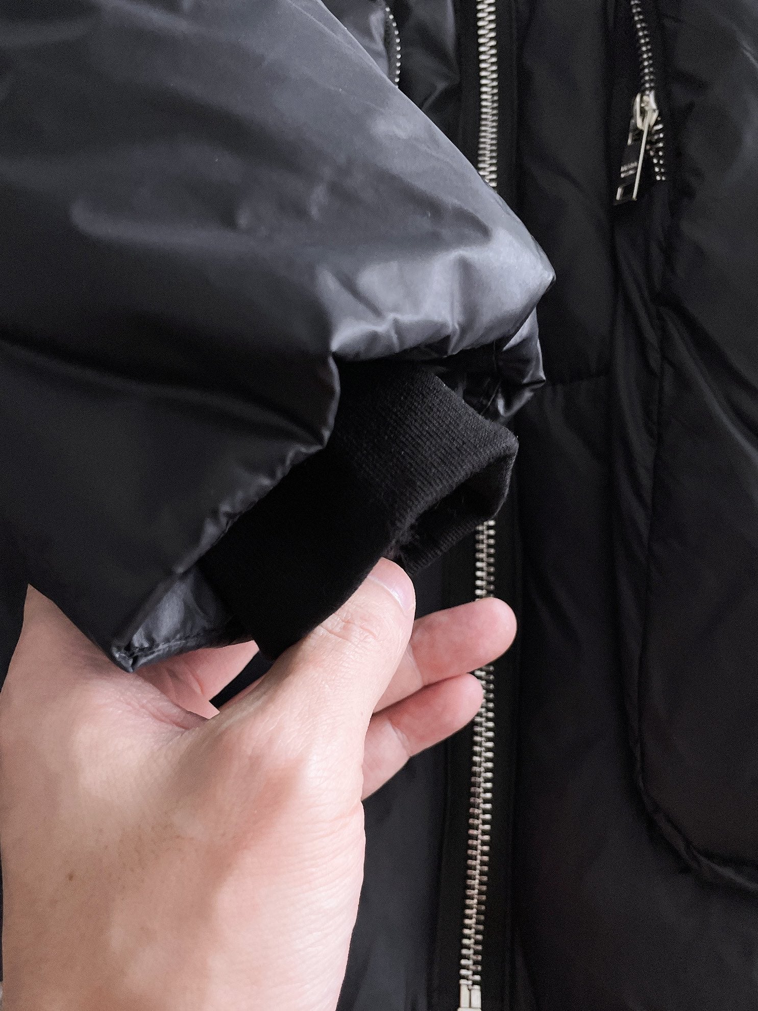 PRADA 2024 FW Premium Goose Down Jacket | Colorblock Design | Unisex | M–3XL