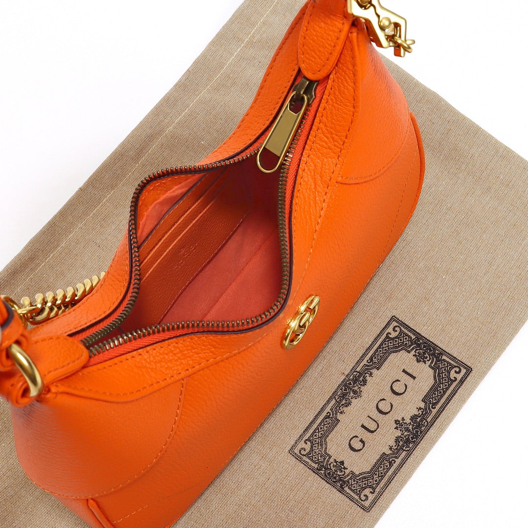 GUCCI women's bags 32