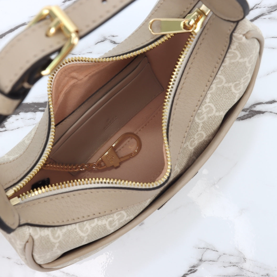 GUCCI women's bags 39