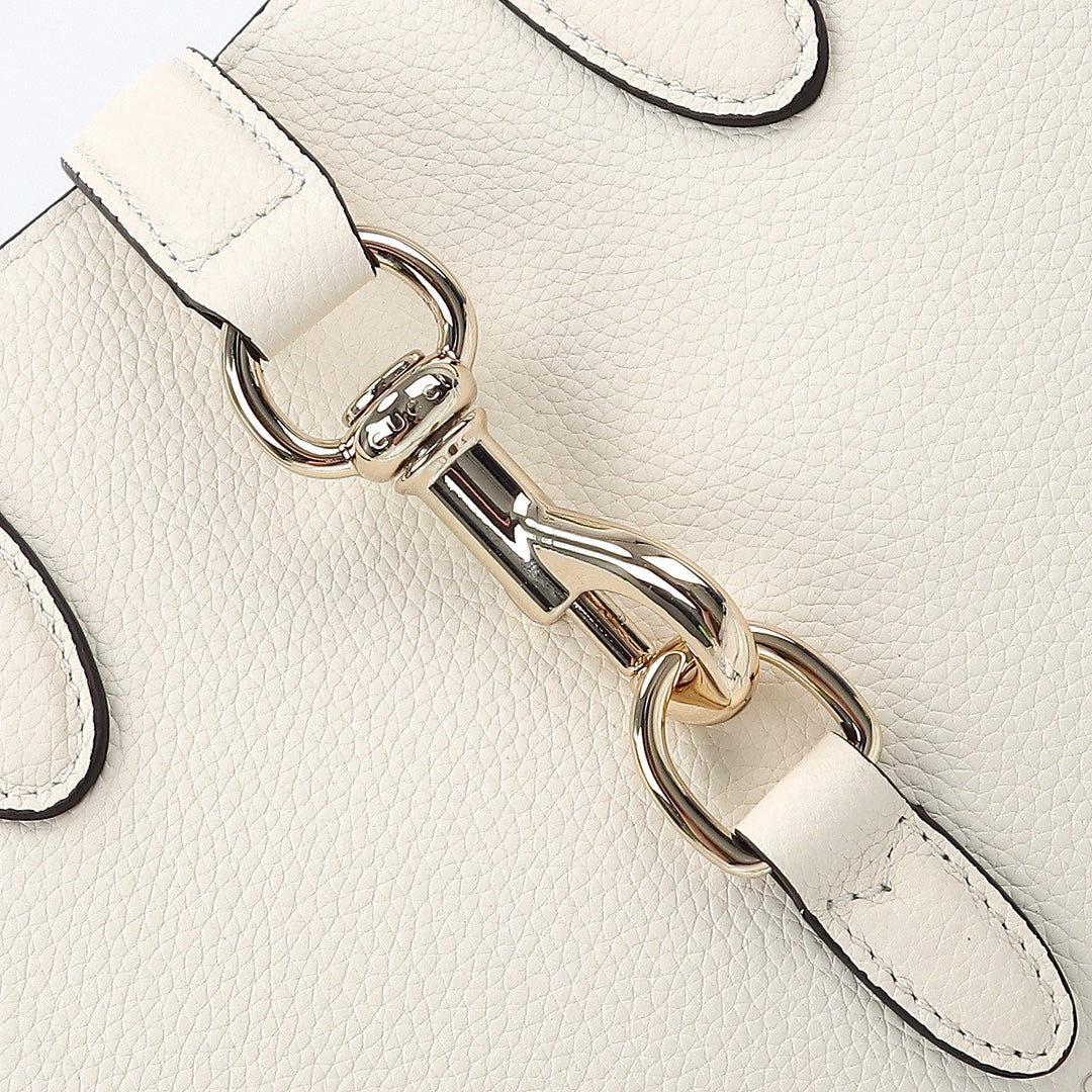 GUCCI women's bags 64
