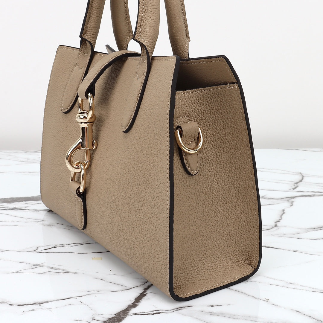 GUCCI women's bags 65
