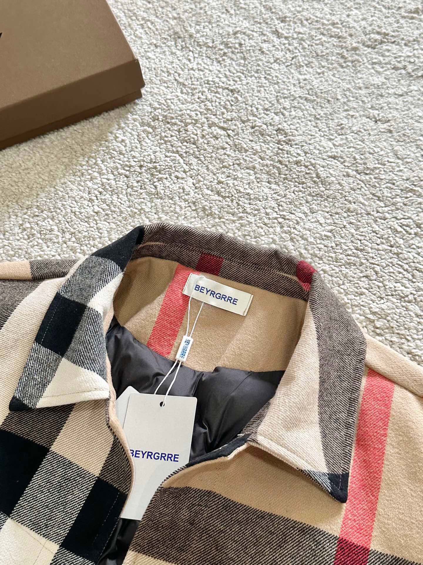 Burberry Premium Classic Check Down Jacket – 90% White Duck Down | S–XXL