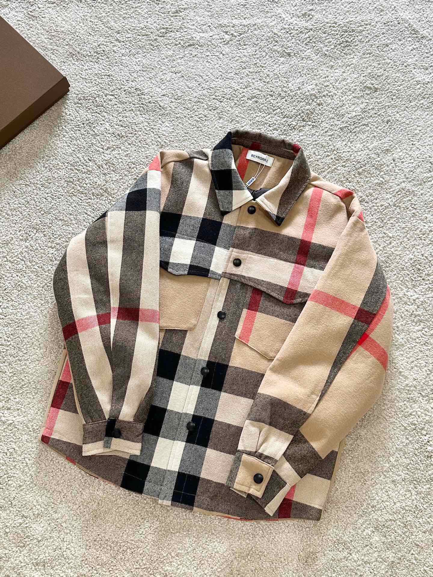 Burberry Premium Classic Check Down Jacket – 90% White Duck Down | S–XXL