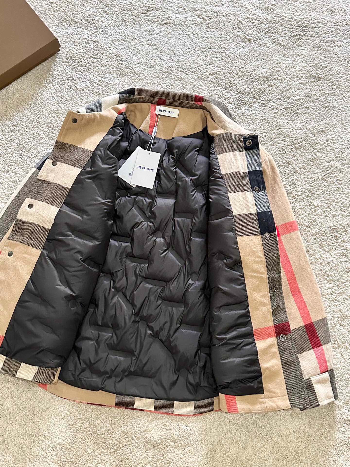 Burberry Premium Classic Check Down Jacket – 90% White Duck Down | S–XXL