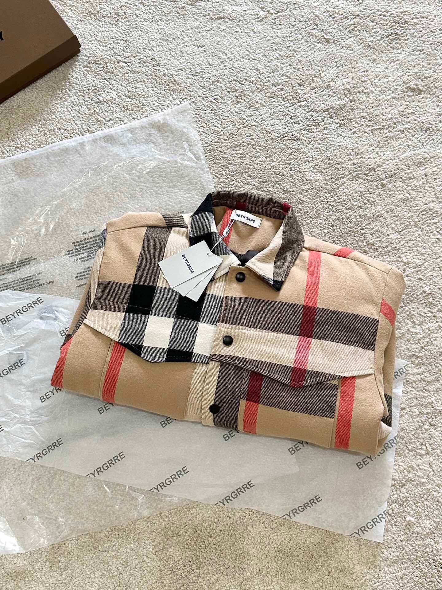 Burberry Premium Classic Check Down Jacket – 90% White Duck Down | S–XXL