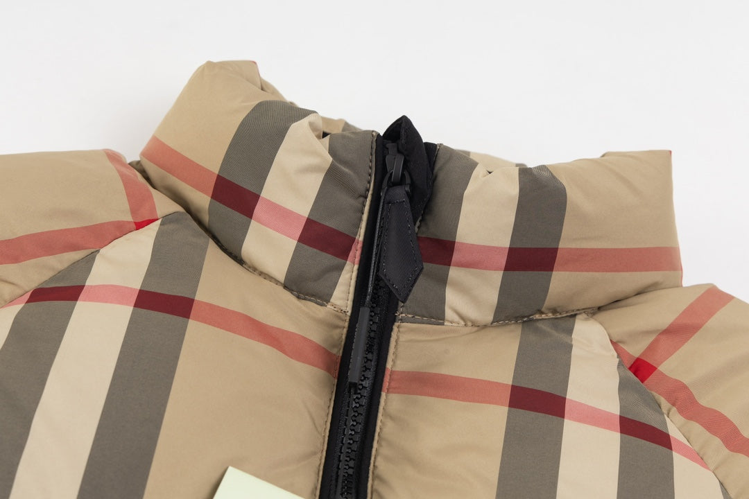 Burberry 24SS Classic Check Short Down Jacket – Women’s S–L