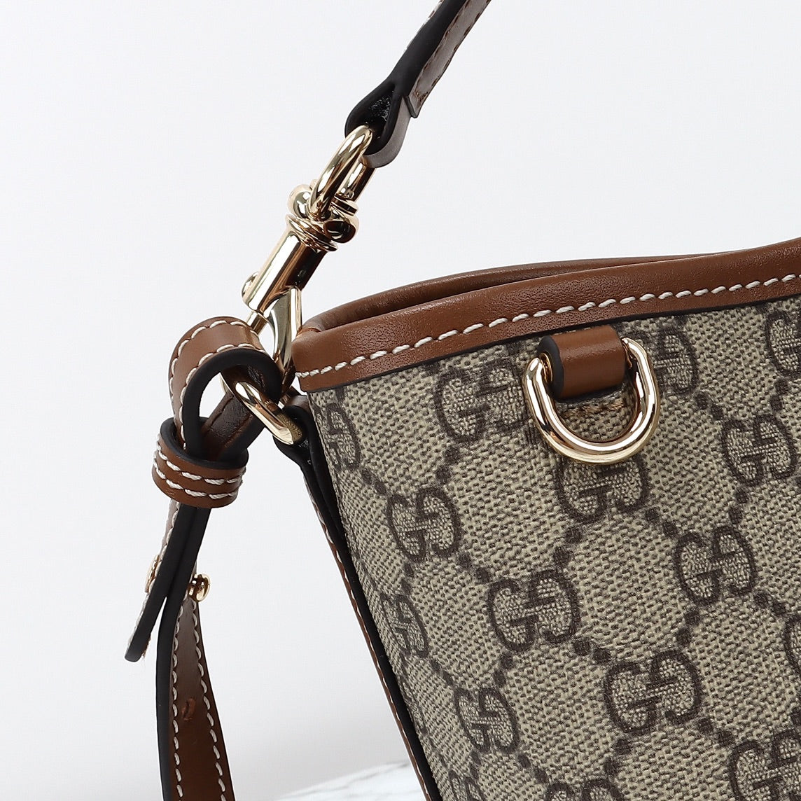 GUCCI women's bags 80