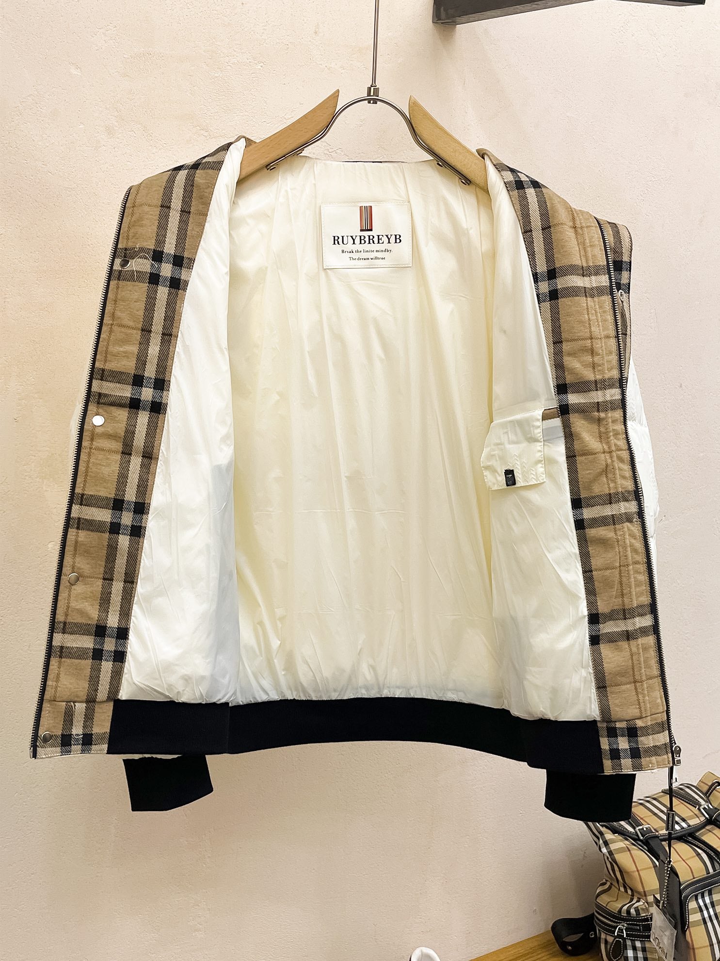 Burberry 2024 Autumn/Winter Premium Down Jacket – Unisex M–3XL