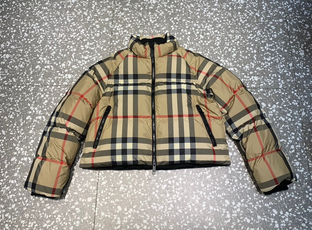 Burberry BBR 2024 Autumn/Winter Plaid Down Jacket – Women’s S–M–L